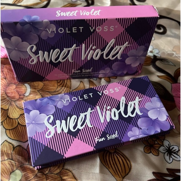 Violet Voss ‘Sweet Violet’ Fun Sized Eyeshadow Palette NIB - Picture 3 of 9